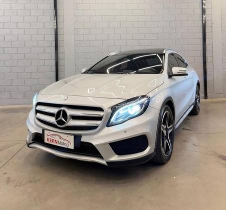 MERCEDES-BENZ GLA 250 2.0 16V TURBO GASOLINA SPORT 4P AUTOMÁTICO MERCEDES-BENZ GLA 250 2.0 16V TURBO GASOLINA SPORT 4P AUTOMÁTICO